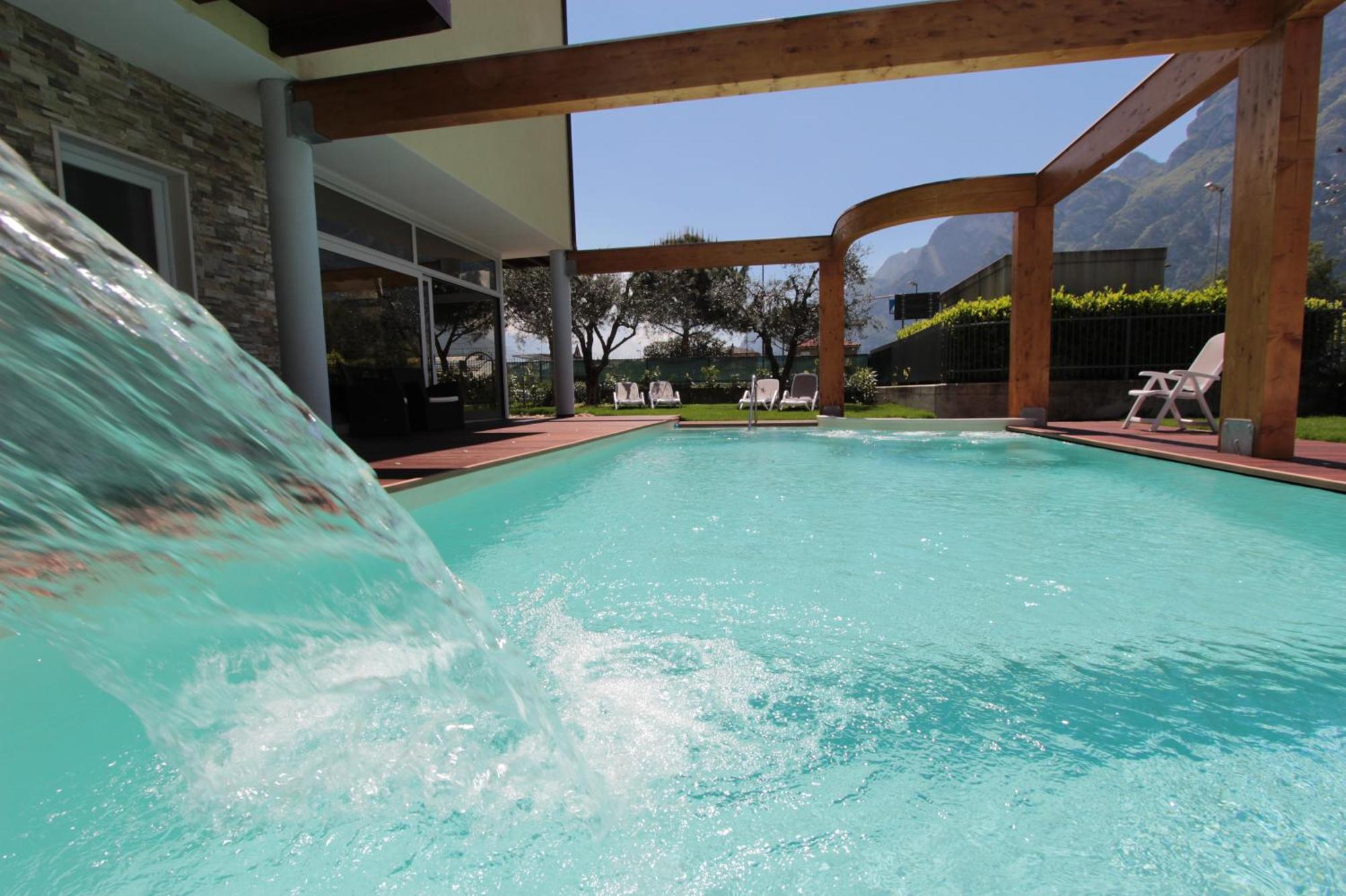 Aparthotel Rivachiara *